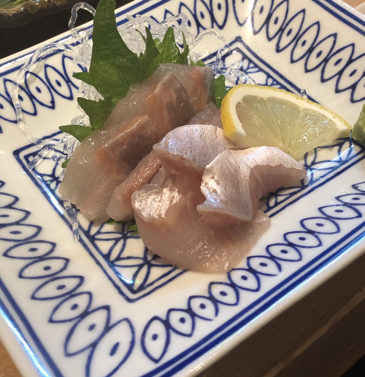 生ホッケの刺身 補聴器のヒヤリングアート高槻店