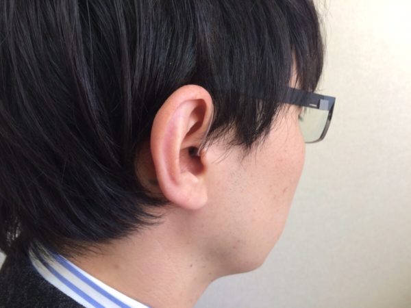 耳かけ式補聴器の特徴～レシーバー分離型耳かけタイプ～ | 補聴器のヒヤリングアート豊中店